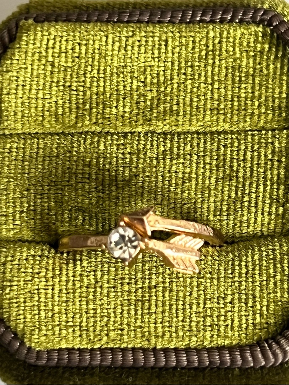 Arrow Ring with Diamond Accent Stainless Steel Golden Ring Size 6 NWT